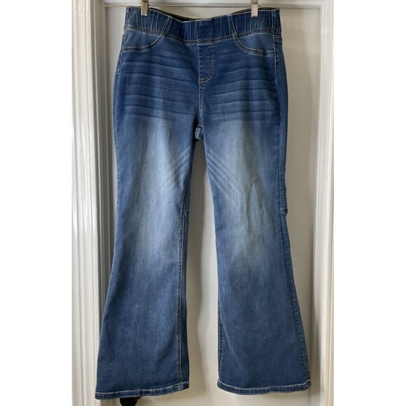 Soft Surroundings Flare Leg Pull On Jeans Size M - Picture 1 of 6